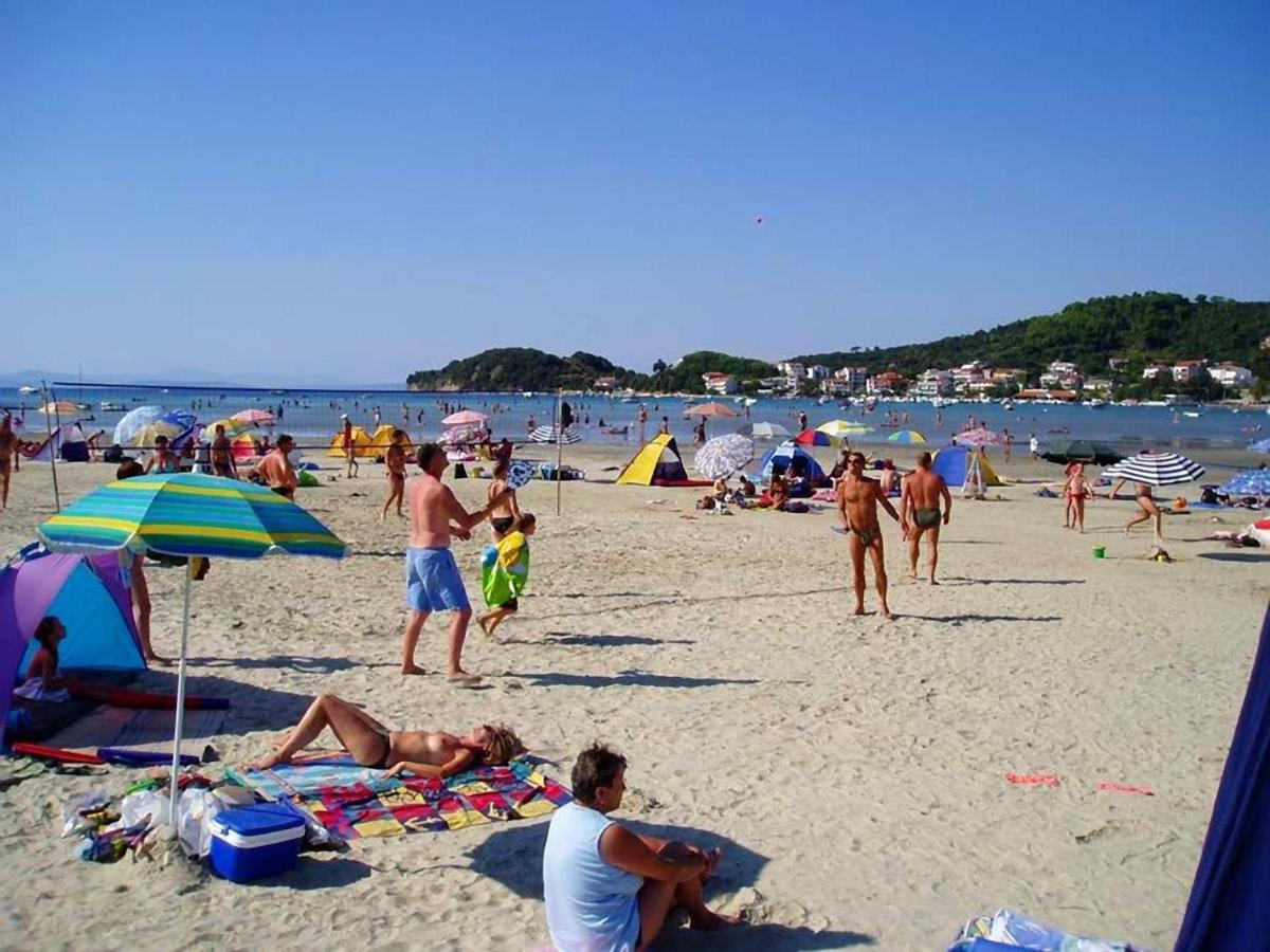 Apartments Vesna Kampor Екстериор снимка