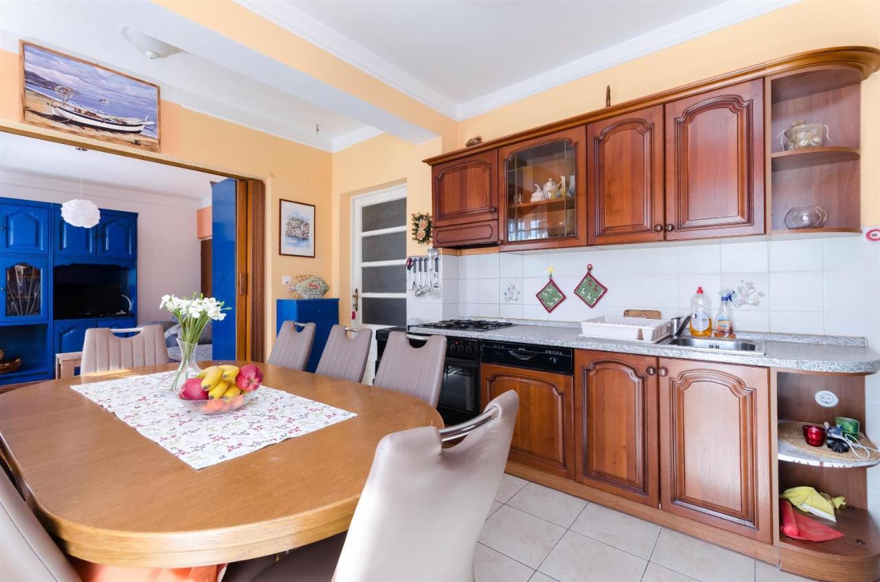Apartments Vesna Kampor Екстериор снимка