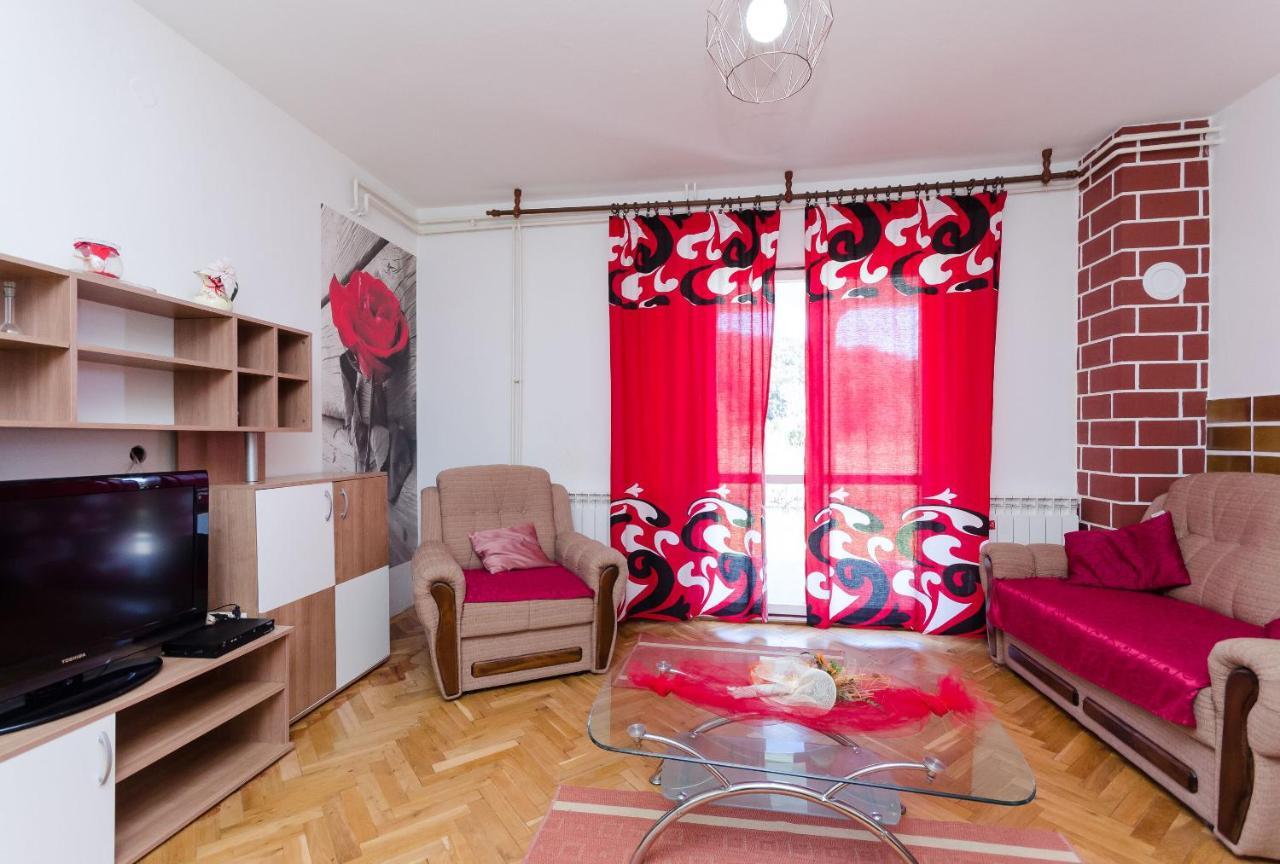 Apartments Vesna Kampor Екстериор снимка